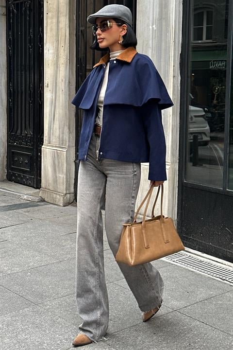 Blouson femme avec cape  65 % coton -bleu