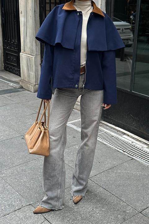 Blouson femme avec cape  65 % coton -bleu