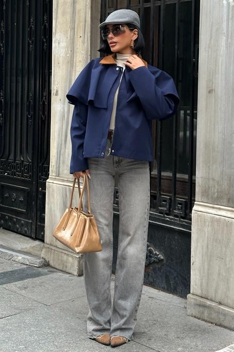 Blouson femme avec cape  65 % coton -bleu