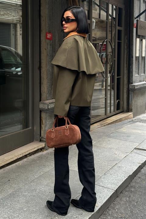 Blouson femme avec cape 65 % coton -Kaki