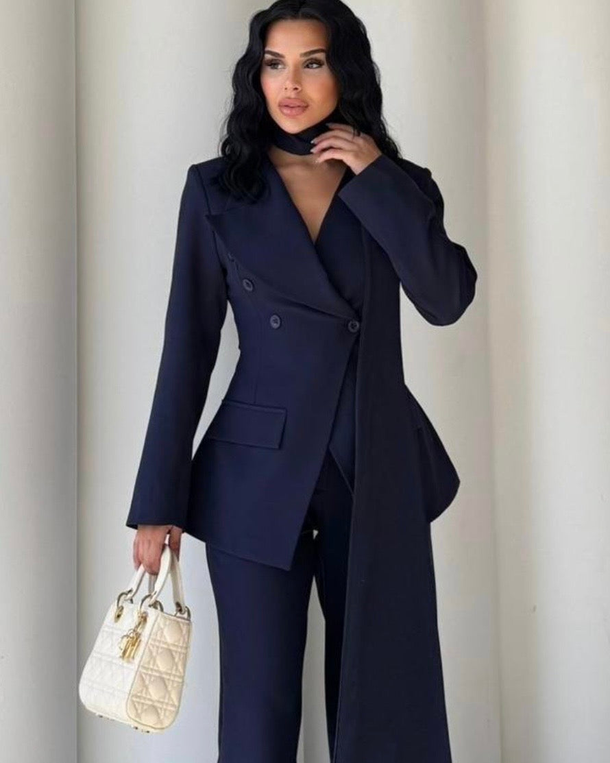 Tailleur femme avec tour  de cou -Bleu marine