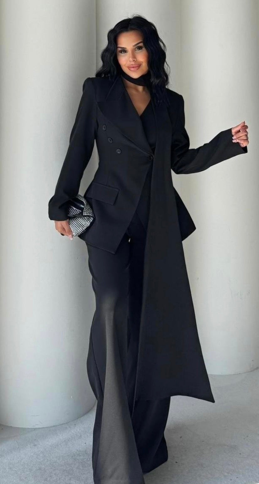 Tailleur femme avec tour  de cou -Noir